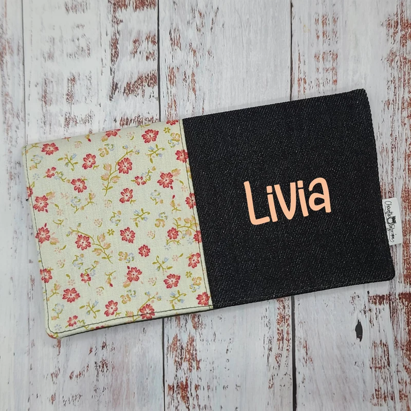 Protège-carnet de santé - Vaccination - Personnalisé - Fleurs - Rouge, corail & Olive sur fond jaune pâle