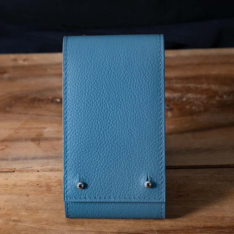Etui une montre cuir grainé gris