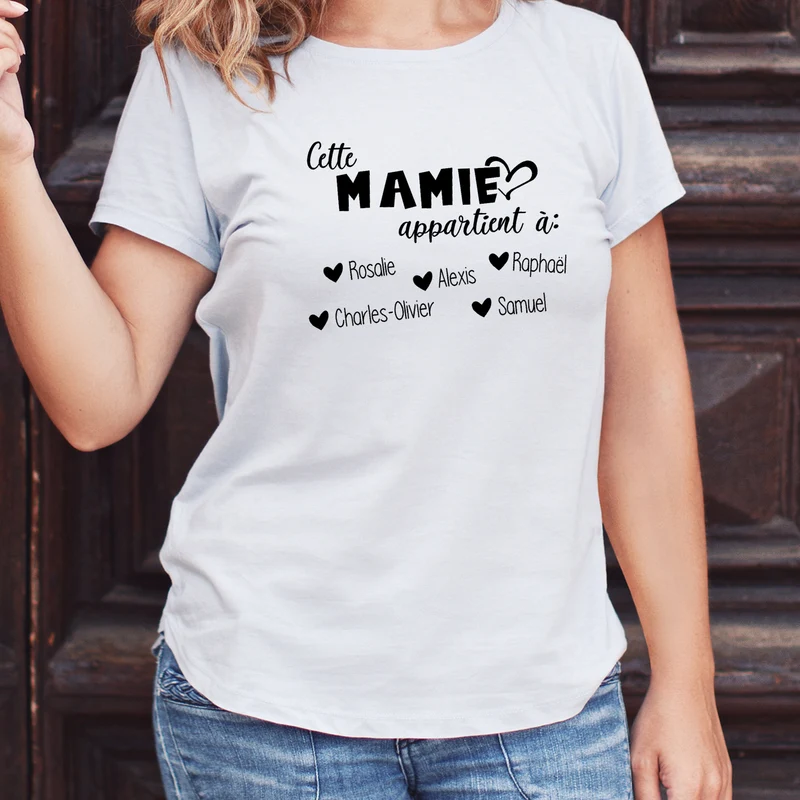 T-shirt unisexe à col rond - MAMIE - Cette mamie appartient à "NOMS" - V7