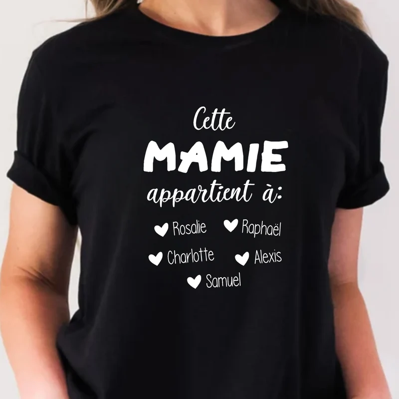 T-shirt unisexe à col rond - MAMIE - Cette mamie appartient à "NOMS" - V4