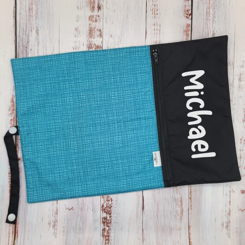 Napperon personnalise (Couleur d'impression au choix) - Motifs hachurés tons de bleus - Pochette noire