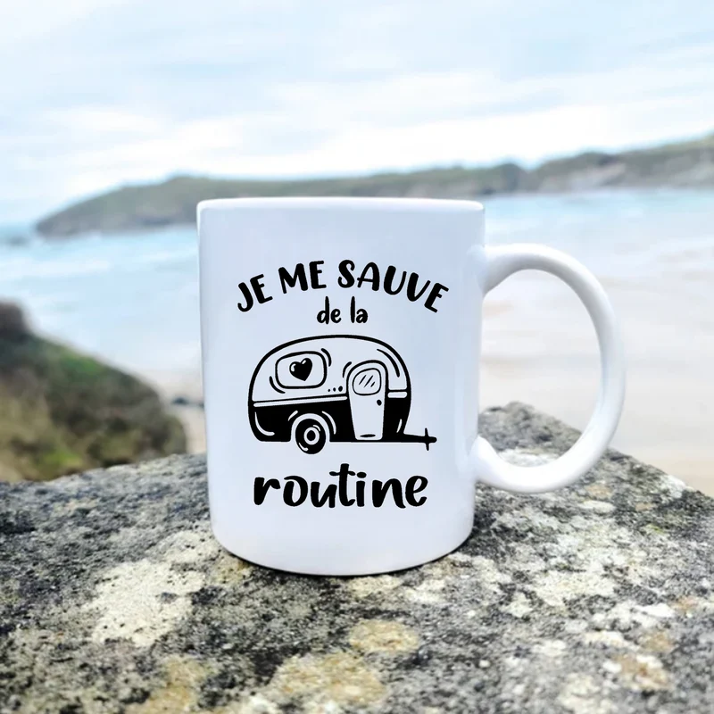 Décalque de vinyle - JE ME SAUVE DE LA ROUTINE - ROULOTTE (coeur)