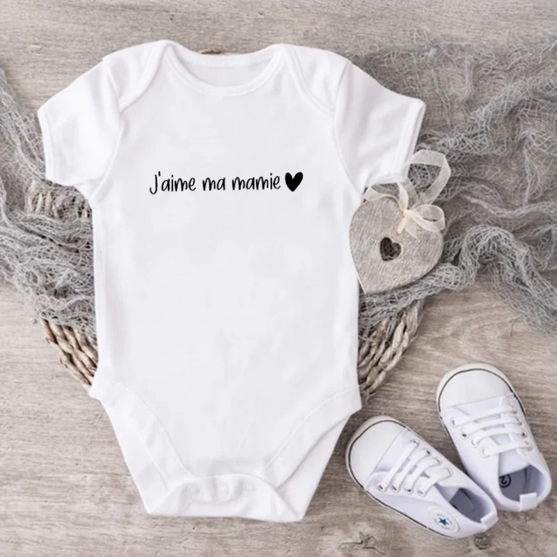 Cache-couche pour bébé - Annonce Mamie - J'aime ma mamie (v2510)