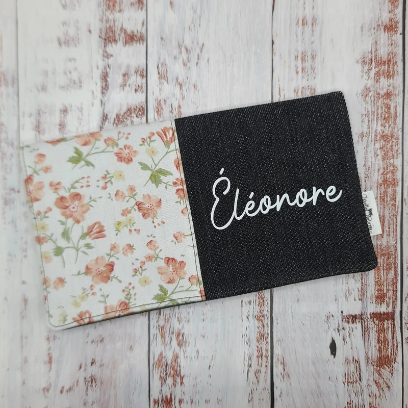 Protège-carnet de santé - Vaccination - Personnalisé - Fleurs - Beige, Corail & Olive