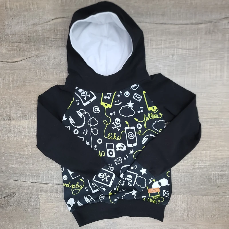 Chandail à capuchon - ENFANT - Grandeur 5-6 ans - MP3 NOIR/LIME