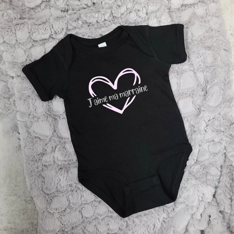 Cache-couche pour bébé - Annonce Parrain/Marraine - J'aime ma marraine (v2502)