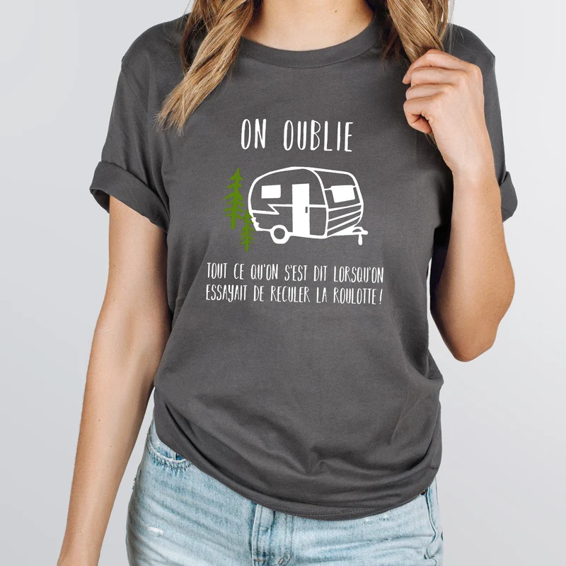 T-shirt unisexe à col rond - On oublie tout ce qu'on s'est dit... - Roulotte - Camping - Charcoal