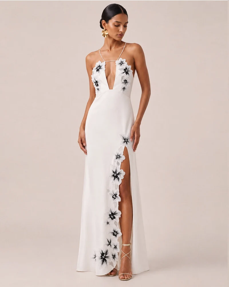 Robe longue dos nu à découpes et broderies florales - Blanc