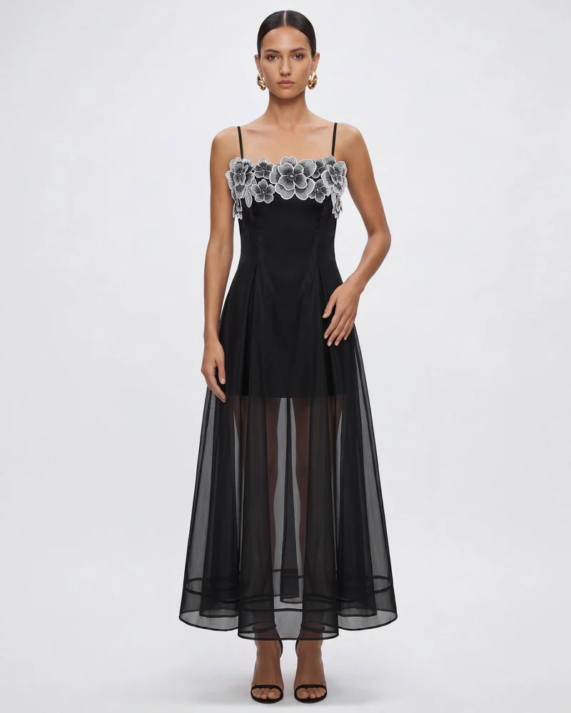 Robe longue superposée transparente à broderies florales - Noir