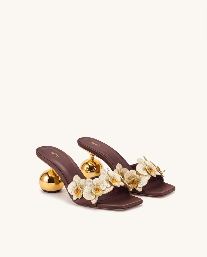 Celia Mules à talon sphérique brodées d'orchidées - Marron