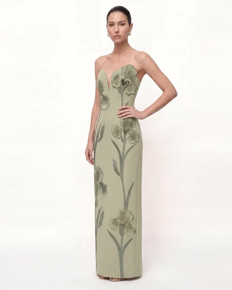 Robe longue bustier à encolure crantée et broderies Iris - Vert sauge