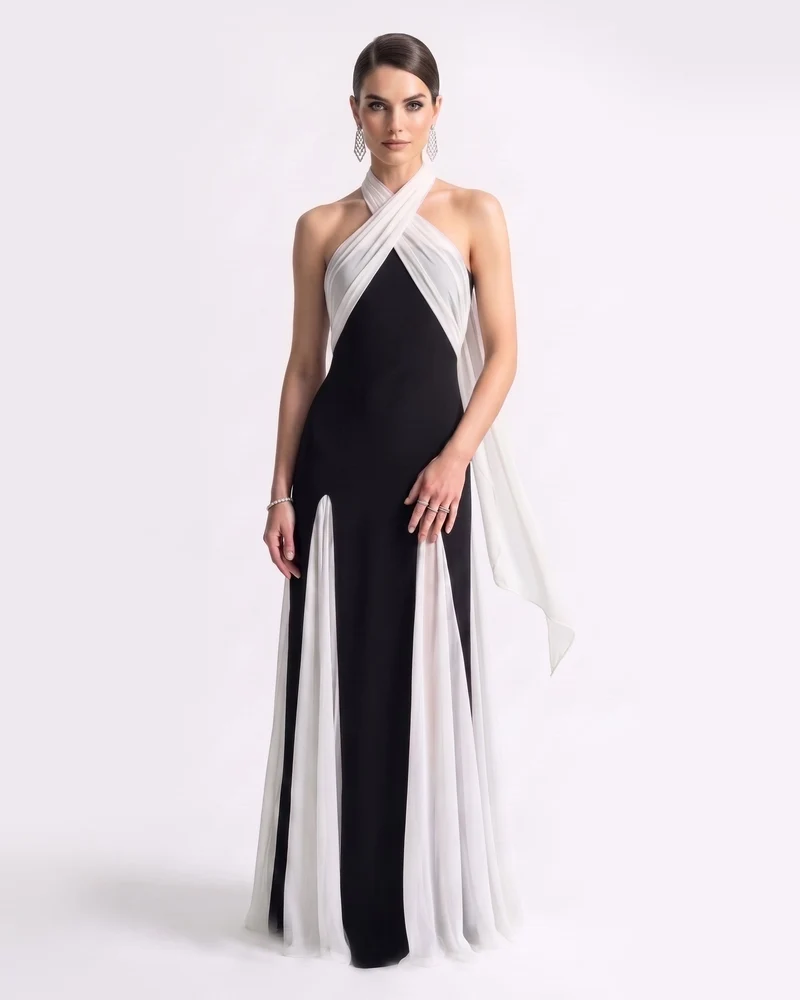 Robe longue fendue à dos nu croisé et drapé - Noir et blanc