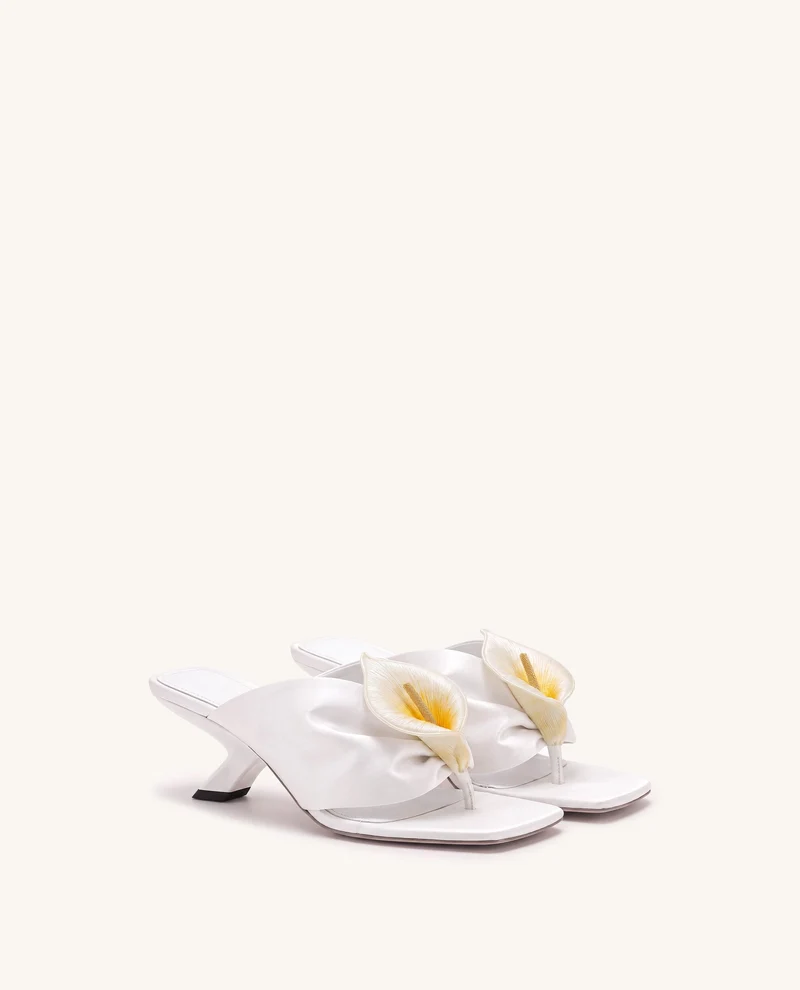 Bianca Sandales à talons à entre-doigts froncé Calla Lily - Blanc
