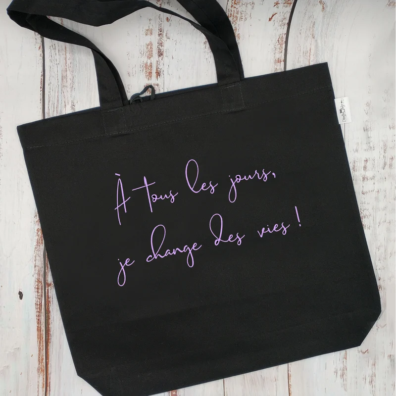 (CHOIX COULEURS) Sac d'épicerie / Sac fourre-tout réutilisable et lavable - À TOUS LES JOURS JE CHANGE DES VIES ! - (Qui se roule pour le rangement)