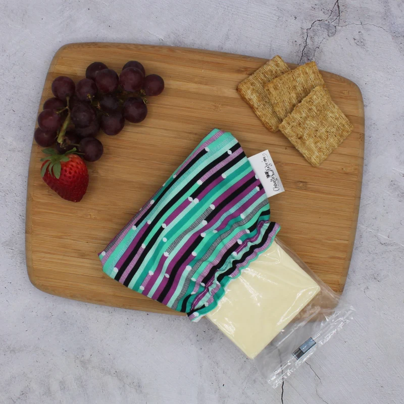 Protège fromage / Couvre fromage Réutilisable - Remplace pellicule de plastique – Géométrique - Lignes violet et turquoise