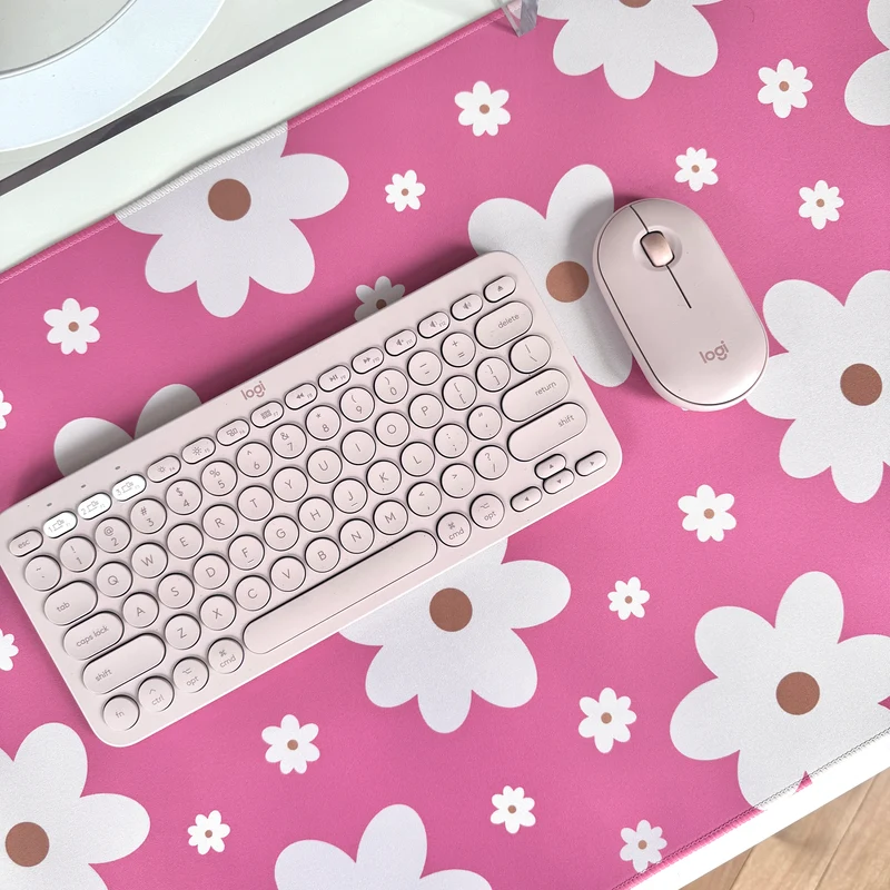 Tapis de bureau (marguerites fuchsia)