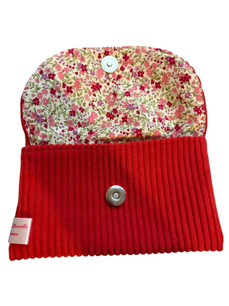 Pochette multifonction velours rouge " Fleur de Lune"