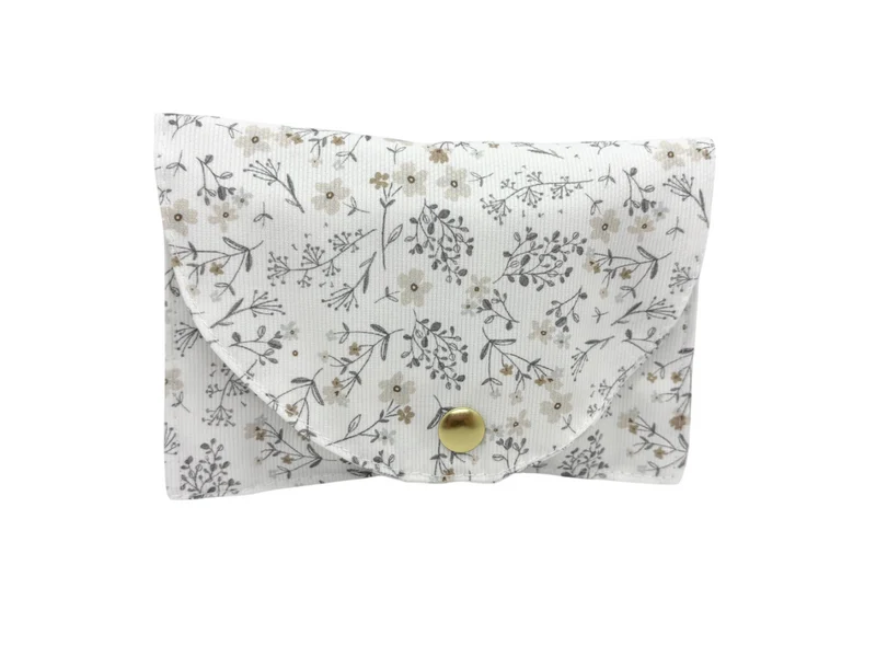Pochette " Protection hygiénique " - modèle "Elégance Florale "