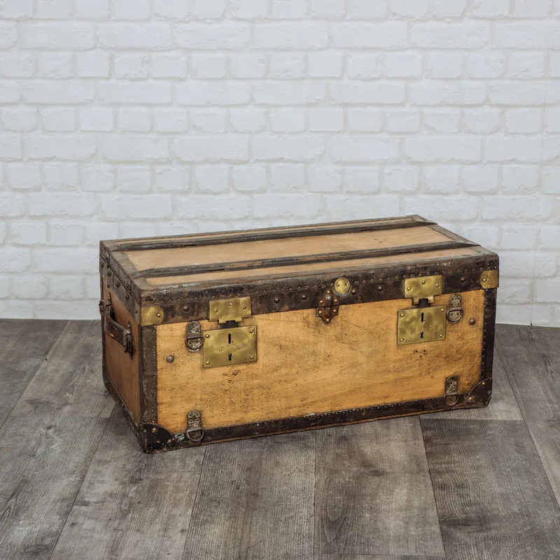 Coffre en bois