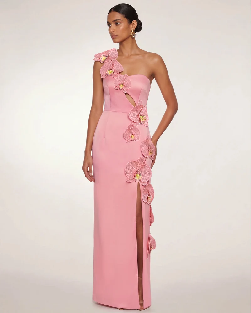 Robe longue fendue à découpes et ornements orchidées - Rose poudré