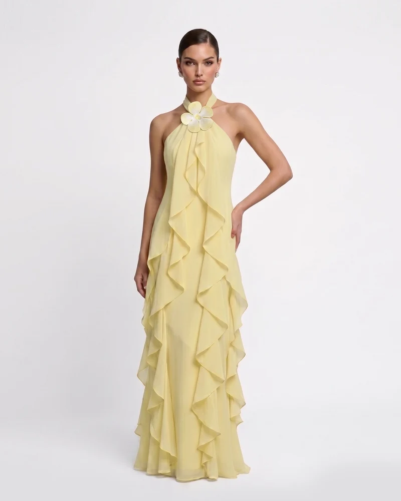 Robe longue en mousseline dos nu à volants avec appliqués floraux - Jaune