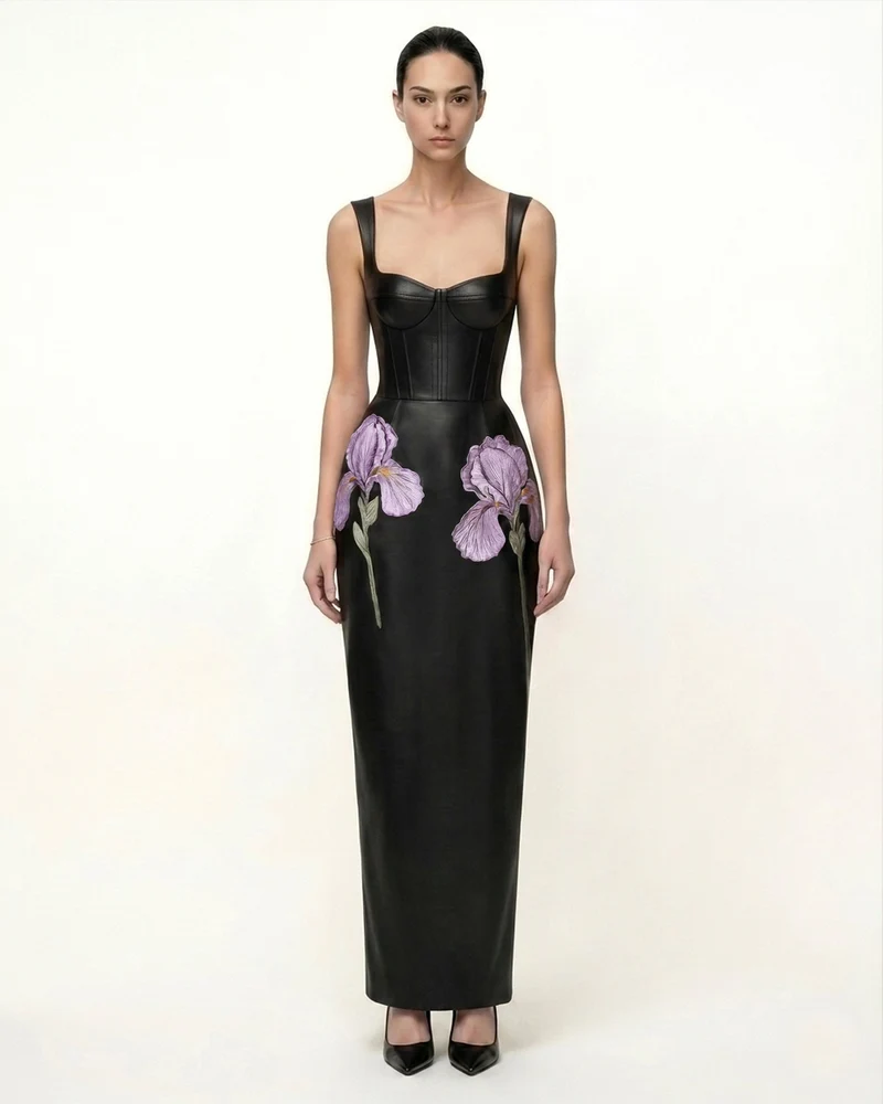 Iris Robe longue corset à bretelles en cuir à imprimé floral - Noir