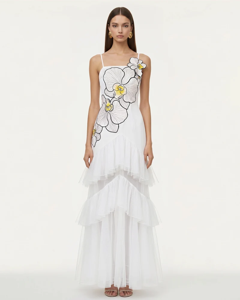 Robe longue bustier en tulle à volants brodée d'orchidées - Blanc