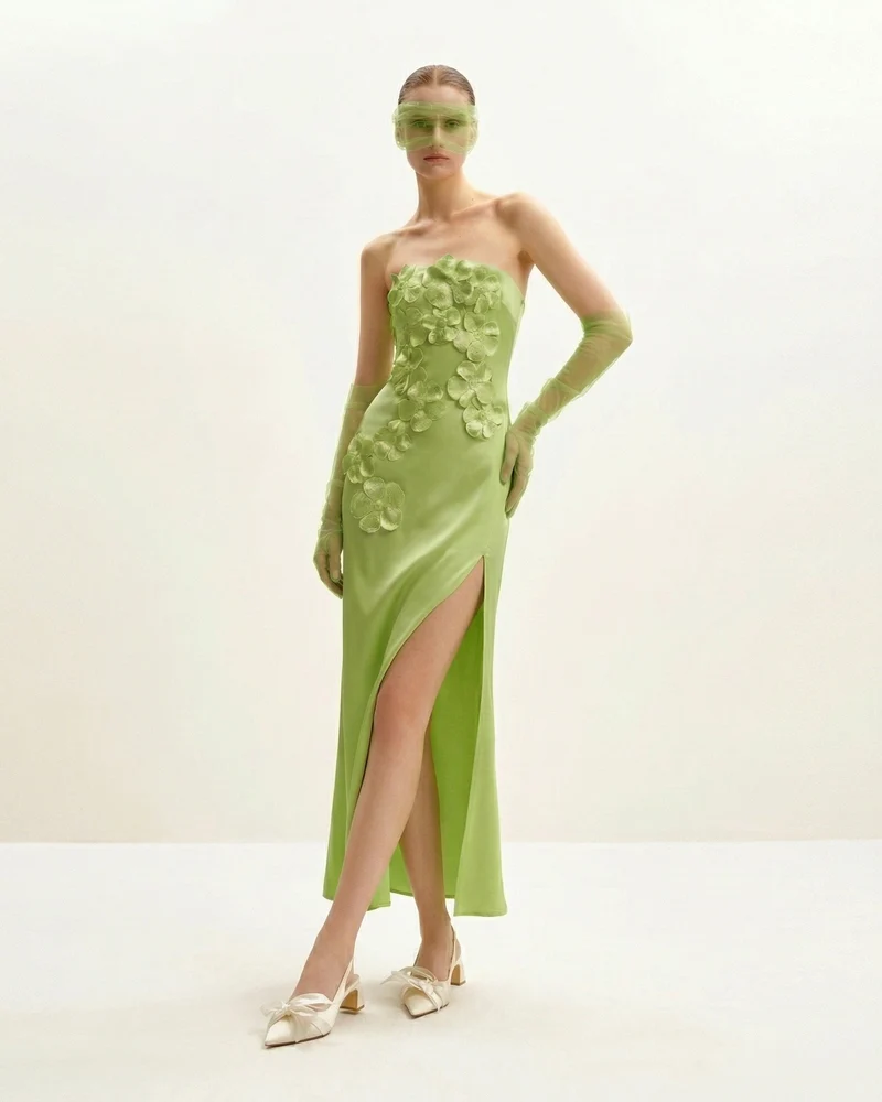 Robe longue à broderie florale - Vert