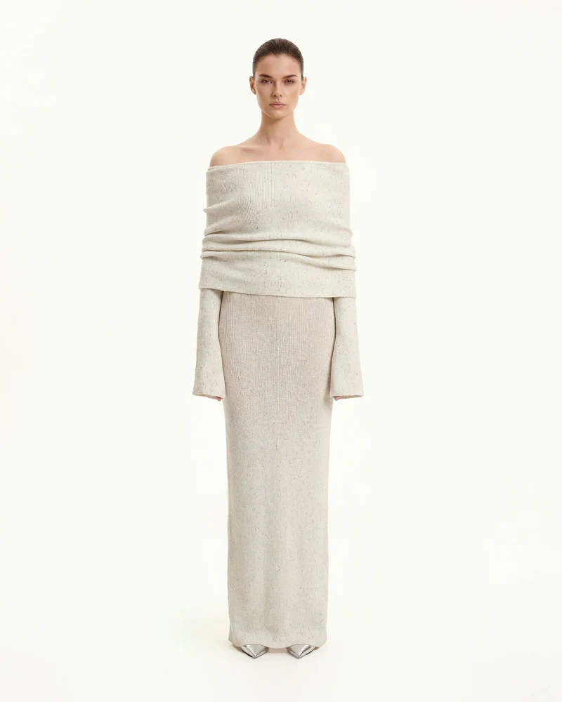 Robe longue en maille à épaules dénudées - Crème