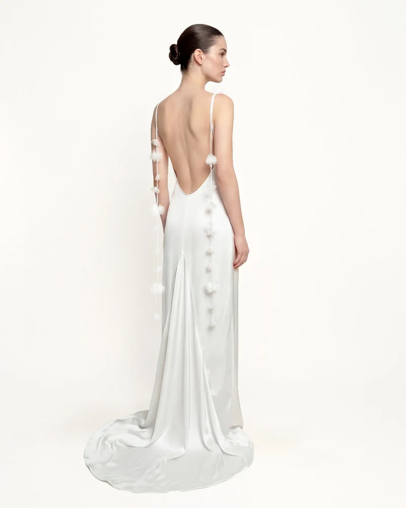 Satin Robe longue à fines bretelles et rubans floraux - Blanc