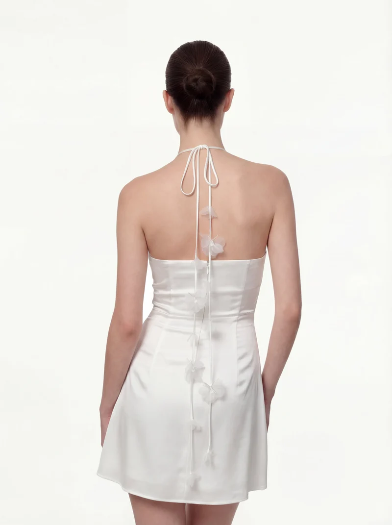 Mini-robe florale froncée à col halter - Blanc