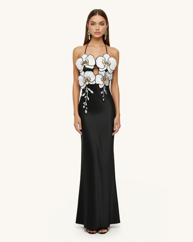 Robe Brodée Orchidée – Noir/Blanc