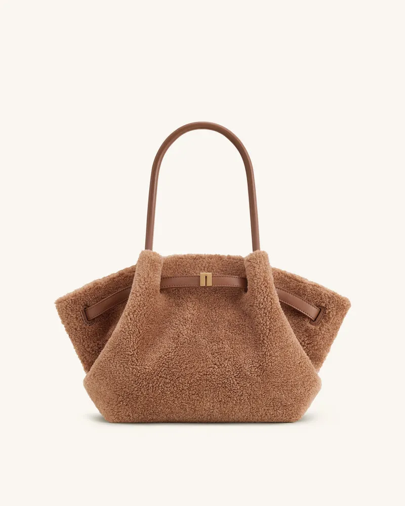 Sac cabas moyen en fausse fourrure Hana – Marron café