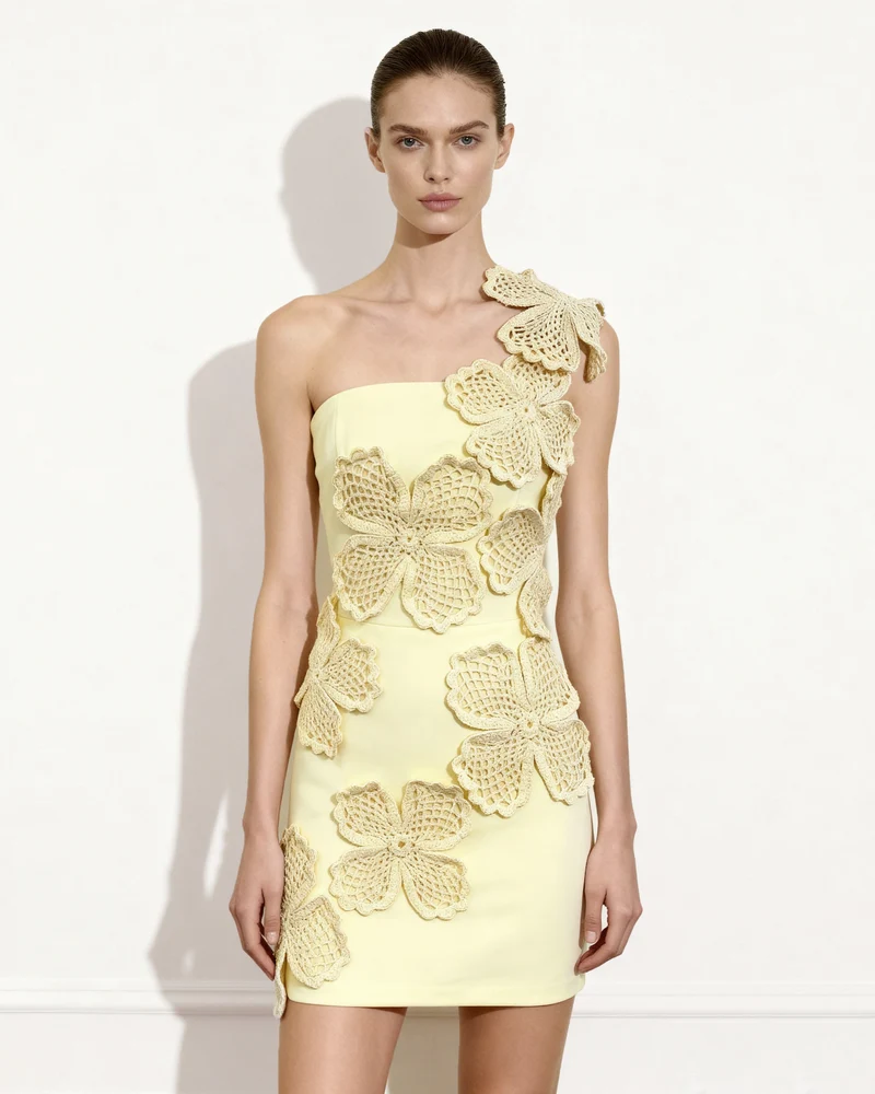 Robe courte mini crochet avec application florale - Jaune
