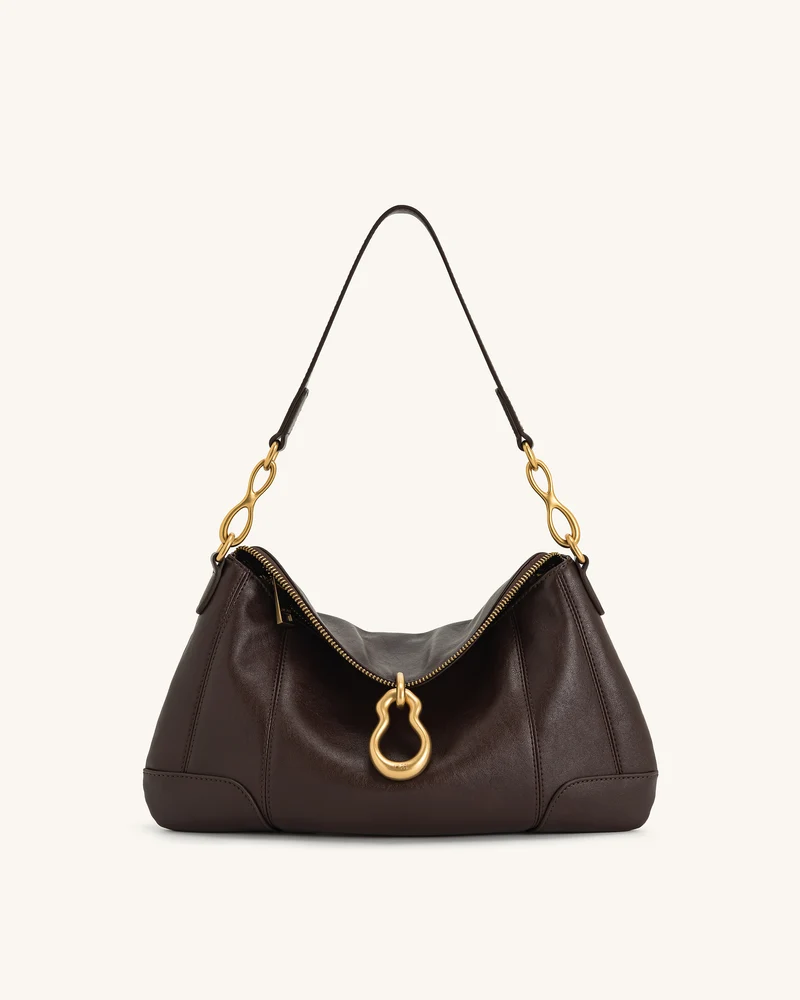 Sac bandoulière Jayla orné d’un pendentif en métal – Marron foncé
