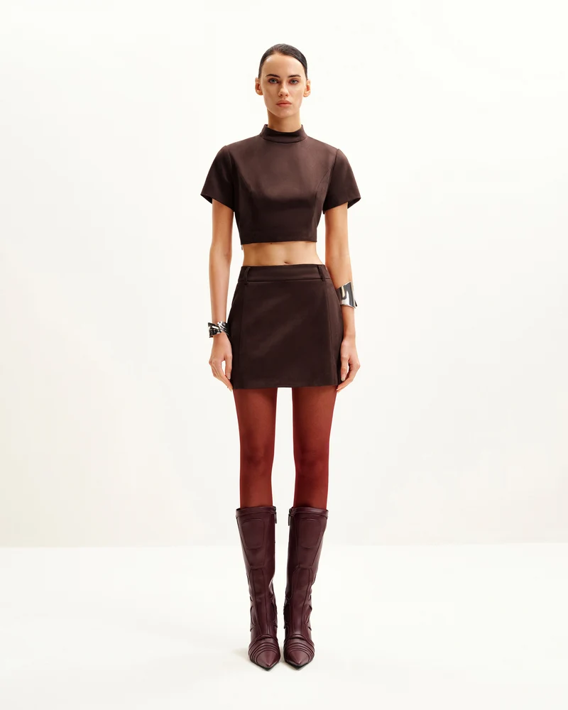 Ensemble Grace en faux suède - Crop top et jupe courte - Marron chocolat