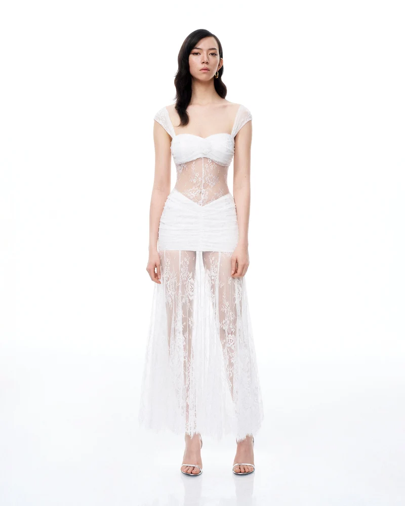 Robe en dentelle florale 3D Fiorentina – Blanche