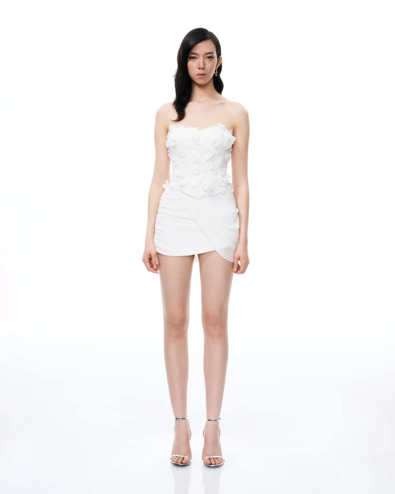 Costume mini Juniper à fleurs 3D – Blanc
