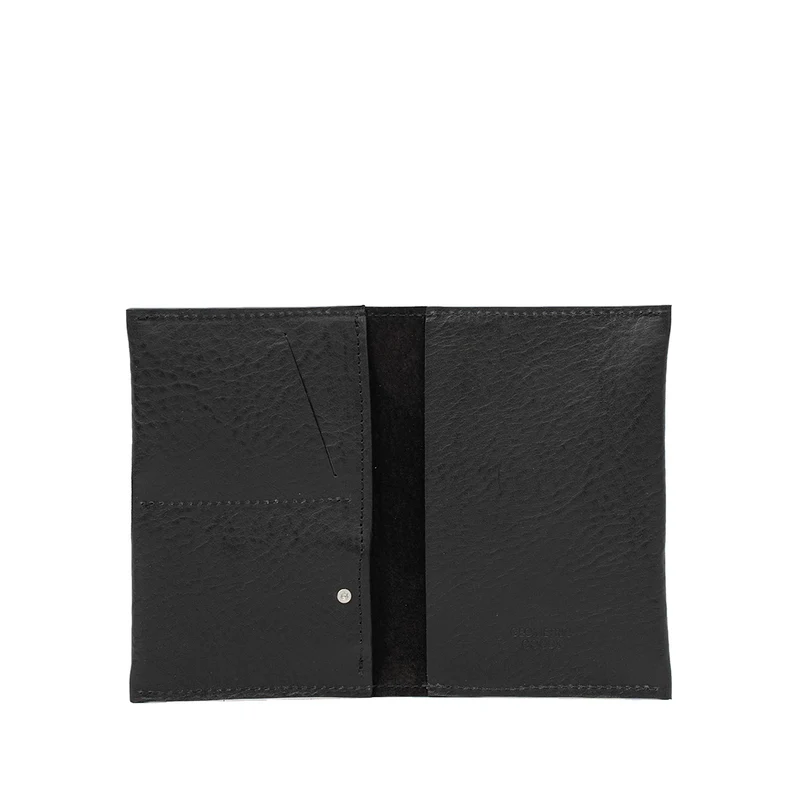 Leather Passport Holder 2.0 for AirTag